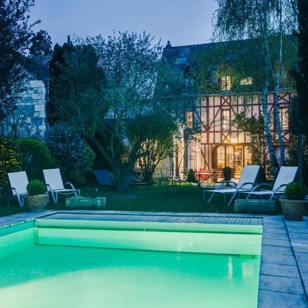 Hotel Spa - Au Charme Rabelaisien: Amboise şehrinde bir otel