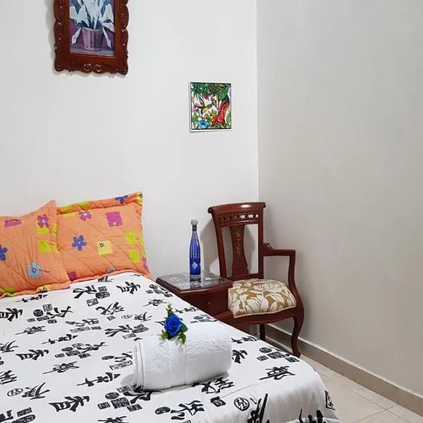 Habitación Ciudad Cariño, hotel en Santa Elena