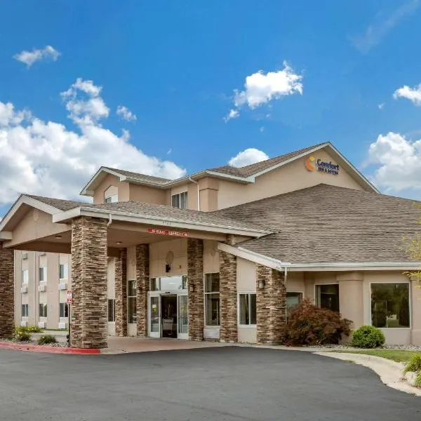 Comfort Inn & Suites Dimondale - Lansing, hotell i Dimondale