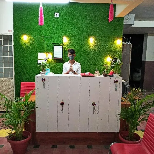 Hotel Relax Inn, hotel u gradu 'Tākalghāt'