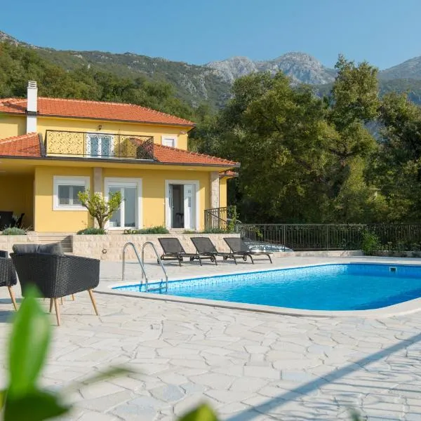 Villa Belle Air, hotel v destinaci Herceg-Novi