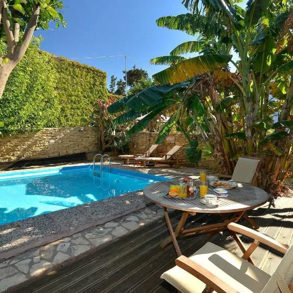 Villa Kamares Private pool, hotel em Kondomárion