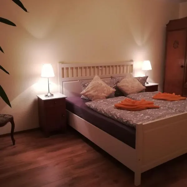 Ferienwohnung Im Wachturm โรงแรมในทังเงอร์มึนเดอ