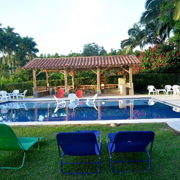 Alojamiento rural el Refugio en santagueda, hotel v destinaci Santagueda