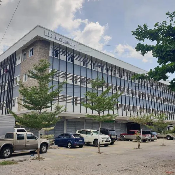 LOC Residence Inn, hotel in Bacolod