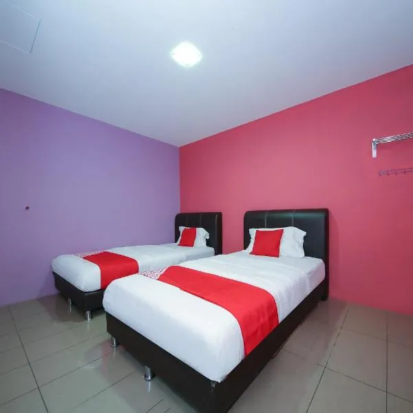 Super OYO 89650 Inn Hotel, hotel v destinácii Teluk Intan