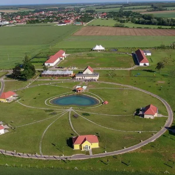 Chalets Franciska Major, Pro Village, hotel a Hegykő