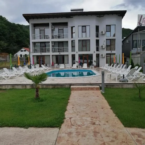 Vila Hercules, hotel em Dubova