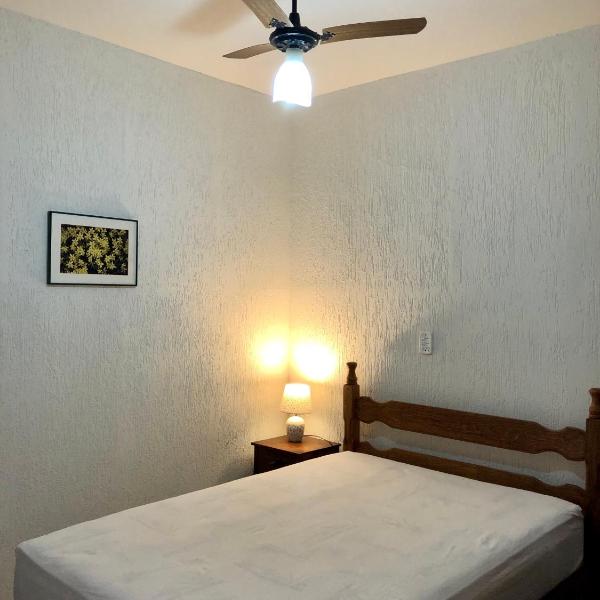 Chalé Pura Vida - Casa de madeira no centro - Foto 2