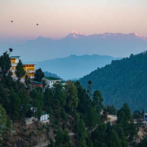 juSTa Mukteshwar Retreat & Spa: Mukteshwar şehrinde bir otel