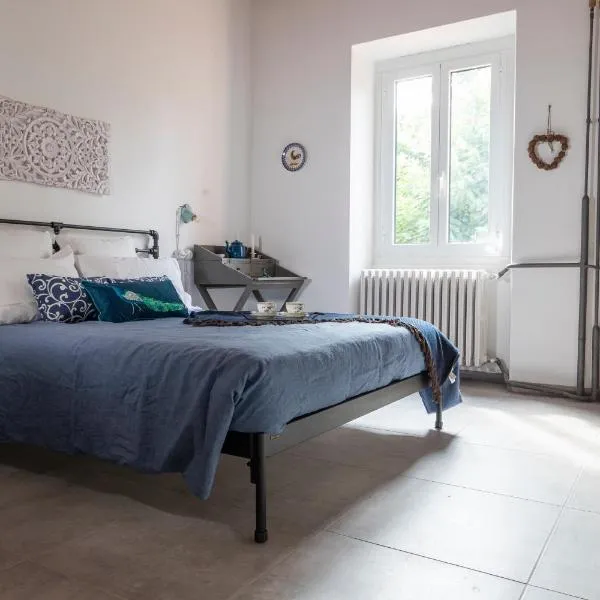 Country Boutique B&B Il Paradiso، فندق في Pomaro Monferrato