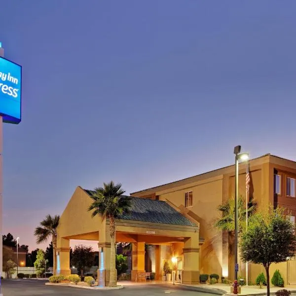 Viesnīca Holiday Inn Express Las Vegas-Nellis, an IHG Hotel Lasvegasā