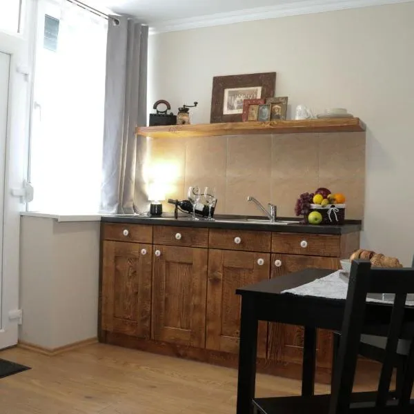 Pálma Apartmanok Szálláshely Százhalombatta 5a, hotel v destinaci Százhalombatta