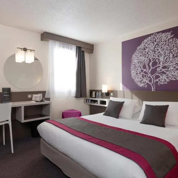 Kyriad Saint-Etienne Centre – hotel w mieście Saint-Étienne