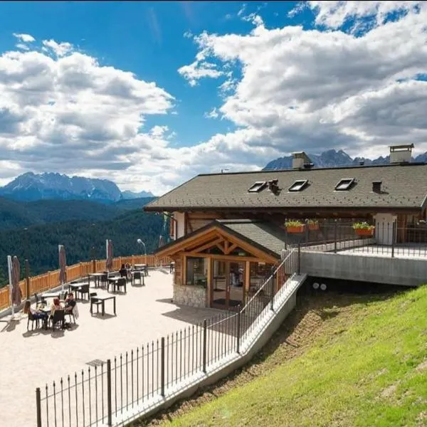 Locanda La Baita, hotel em Santo Stefano di Cadore