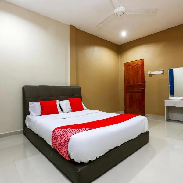 OYO 89933 Nun Hotel, hotel a Kampong Jeli Kerawat