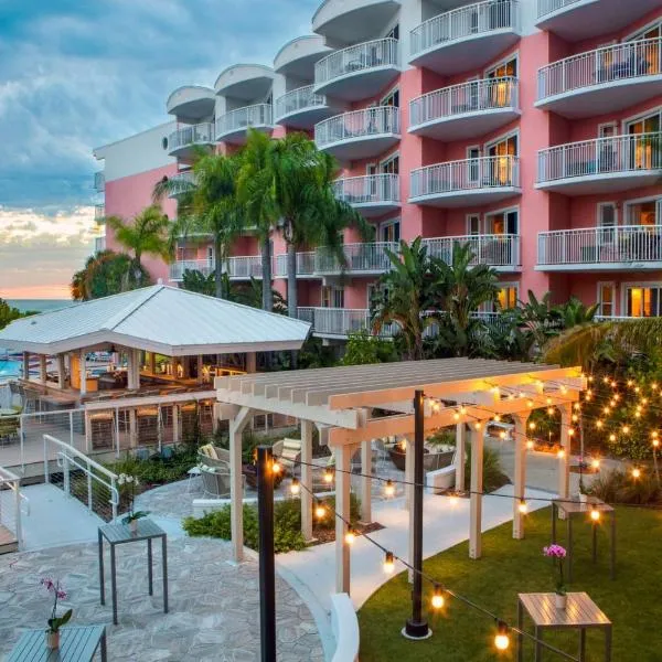 Beach House Suites by the Don CeSar, hotel in Tierra Verde