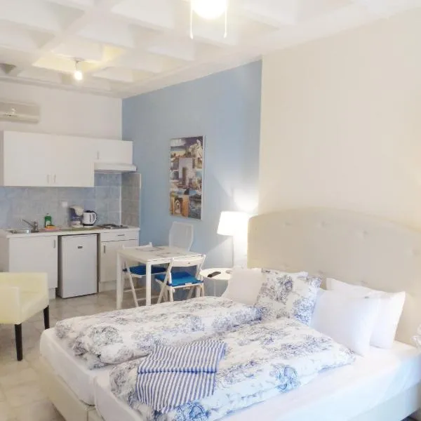 Seafront Studios and Apartments, hotel in Chios