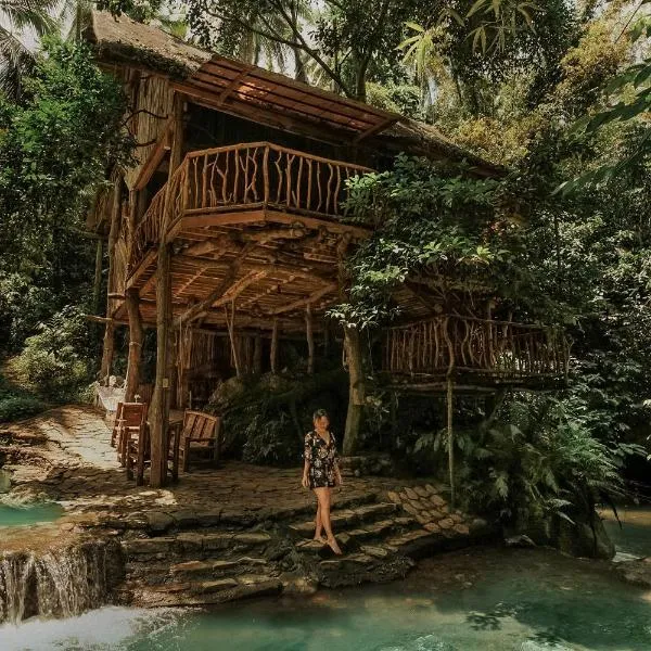 Treehouse de Valentine, hotel di Bacyawan