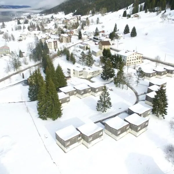 Résidence Vacancéole Les Monts Jura, hotel v destinaci Lélex