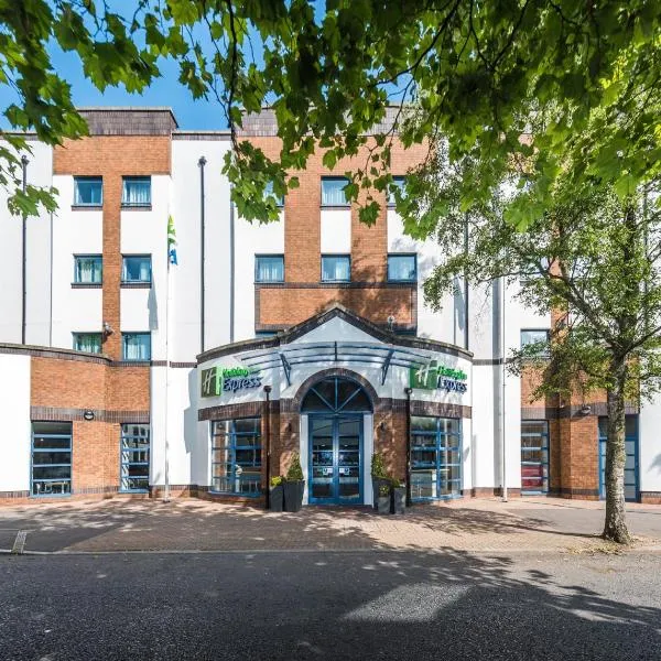 Holiday Inn Express Belfast City by IHG, hotel em Belfast