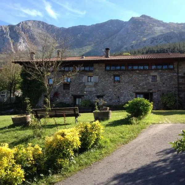 Olazabal Azpikoa, hotel in Axpe