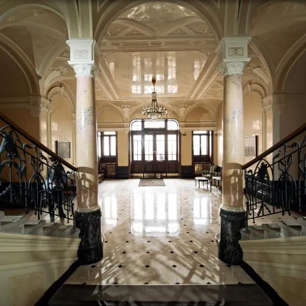 George Hotel, hotel ve Lvově