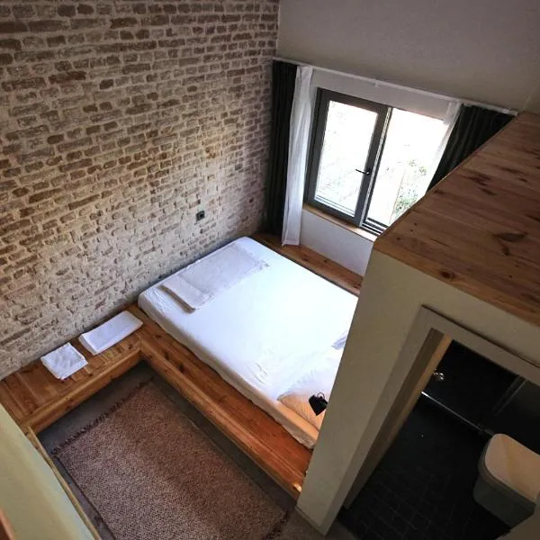 FLANEUR HOSTEL, hotel v destinaci Antalya