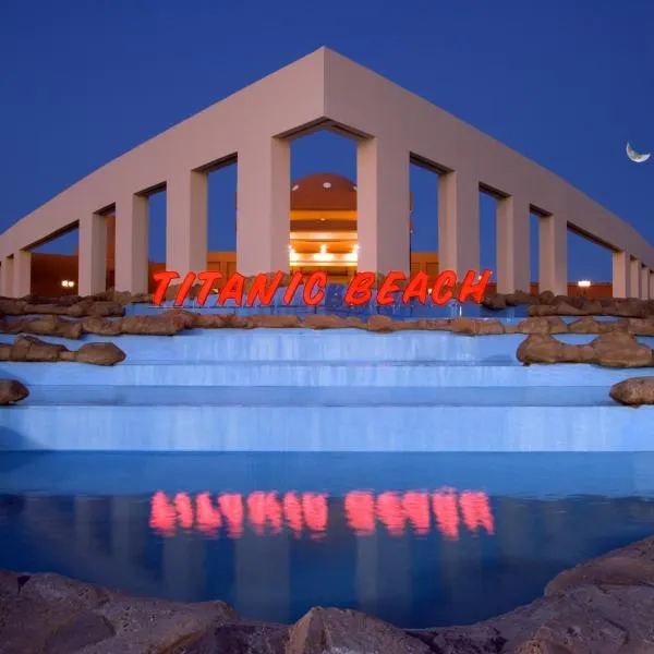 Titanic Beach - Families and Couples only, hotel en Sahl Hasheesh