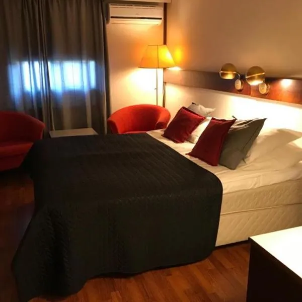 Hotel Carneval, hotel em Suonenjoki