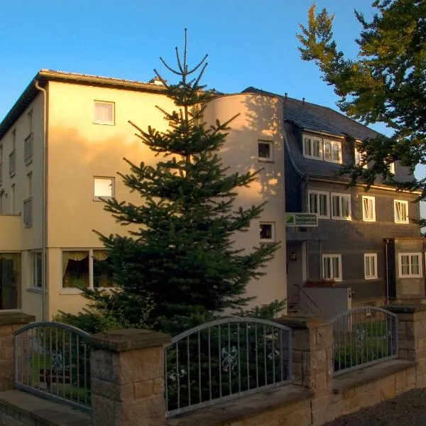 Hotel Haus Oberland, hotel in Masserberg