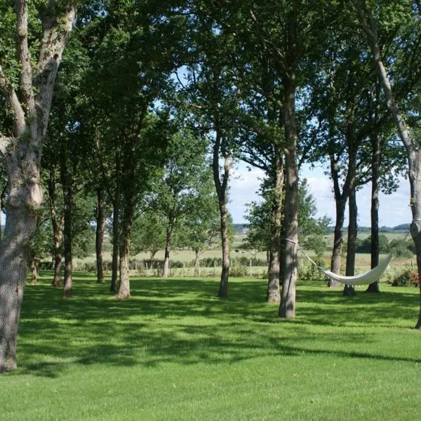 La Balade des Marais – hotel w mieście Saint-Molf
