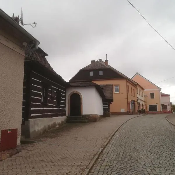 Apartmány pod Barunčinou školou, hotel in Česká Skalice