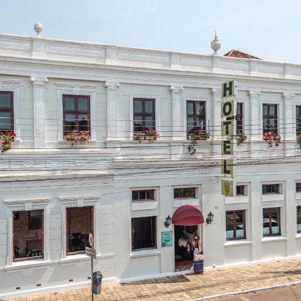 Central Palace Hotel
