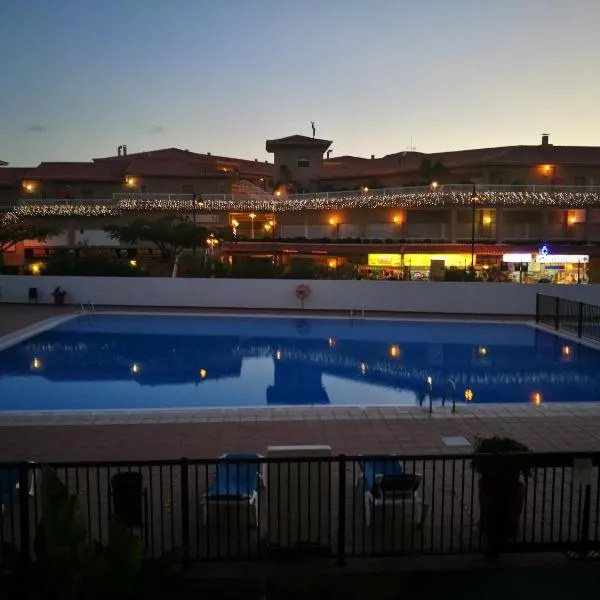 PLAYA LAS VISTAS LOFT, hotel in Los Cristianos