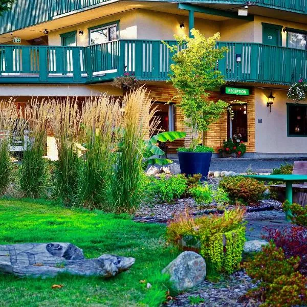 Robin Hood Inn and Suites, hotel in Victoria