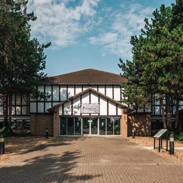 The Willows Training Centre, hotel a Bolnhurst