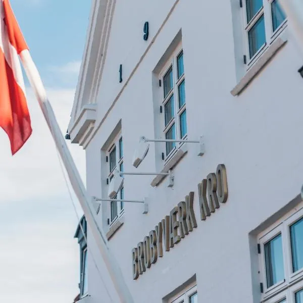 Brobyværk Kro, hotel v destinaci Brobyværk