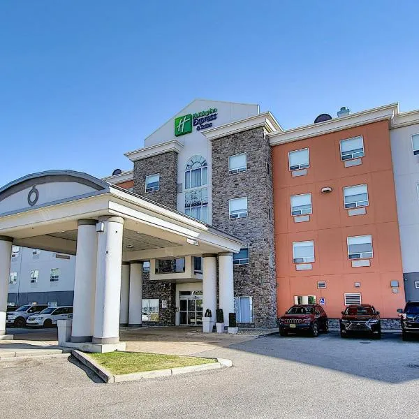 Holiday Inn Express Airport Calgary, an IHG Hotel, hotel en Dalroy