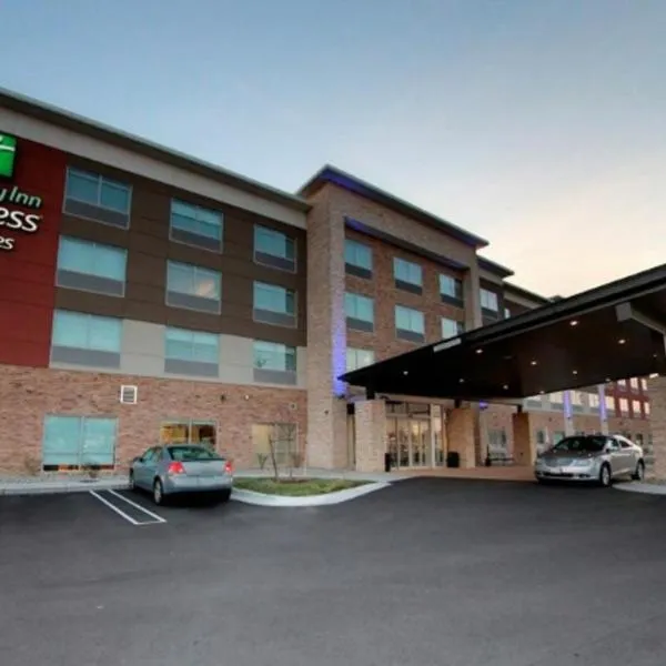 Holiday Inn Express & Suites - Detroit North - Roseville, an IHG Hotel, hotel in St. Clair Shores