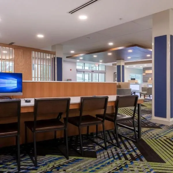 Holiday Inn Express & Suites - Marion by IHG, hotel em Marion