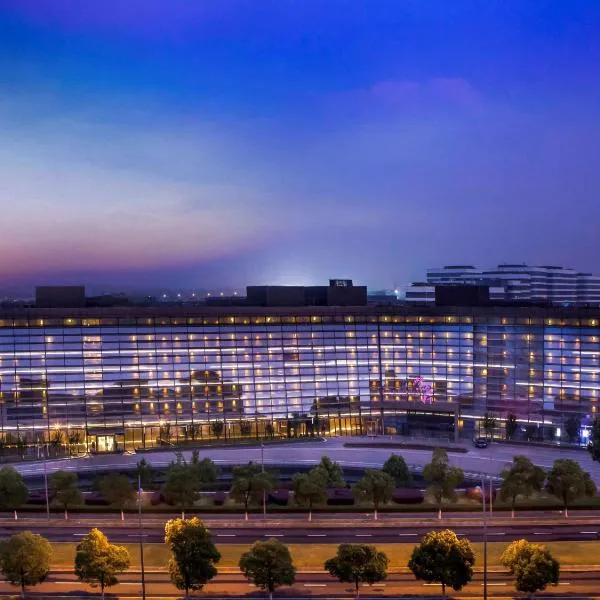 Novotel Nanjing East Suning – hotel w mieście Qianjiadu