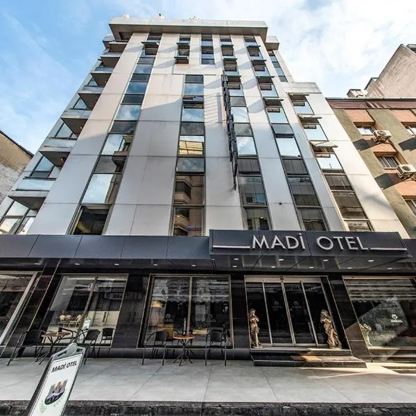 Madi otel – hotel w mieście Konak