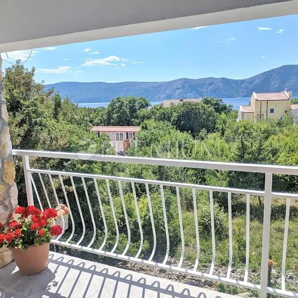 Olive Garden Apartments Krk, hotel v destinácii Brzac