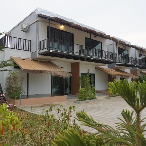 Suwi Coco Ville Resort, hotel di Ubon Ratchathani