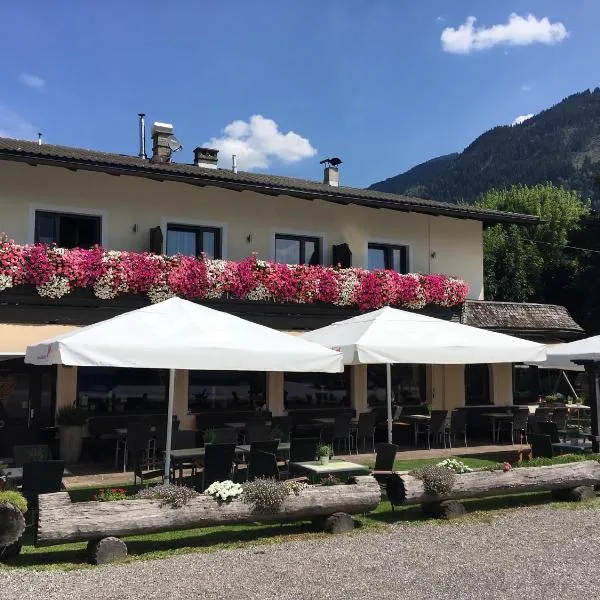 Restaurant Gästehaus Wiesenheim, hotel v destinácii Uderns