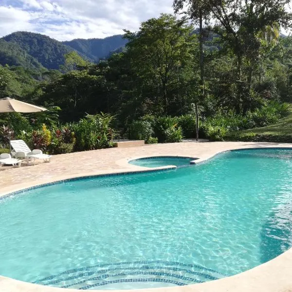 Hacienda Mil Bellezas - Private 40ha Jungle Reserve, hotel v destinaci Quepos