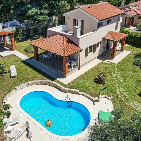 Exclusive Apartments Kolumbera With Private Pools, hotel in Muntrilj
