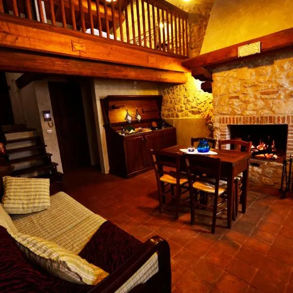 Robur Marsorum Albergo Diffuso, hotel Rocca di Mezzóban