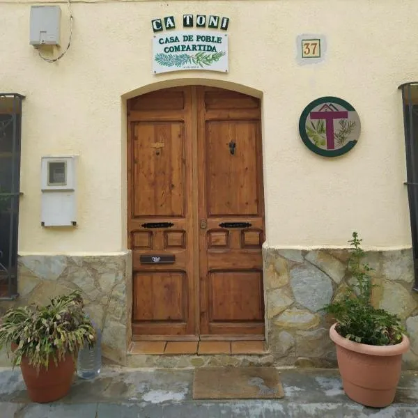 CA TONI, hotel v destinaci Darmós